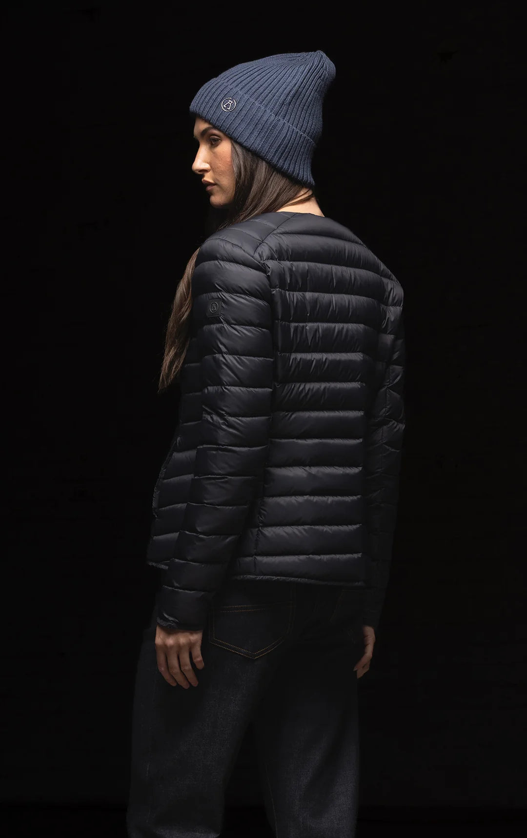 ESSENTIAL LIGHTWEIGHT DOWN JACKET